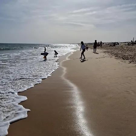 Fantastico T2 Ac Wi-fi E Tv Cabo 2wc 펜션