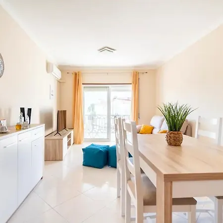 Feriehus Fantastico T2 Ac Wi-fi E Tv Cabo 2wc Altura